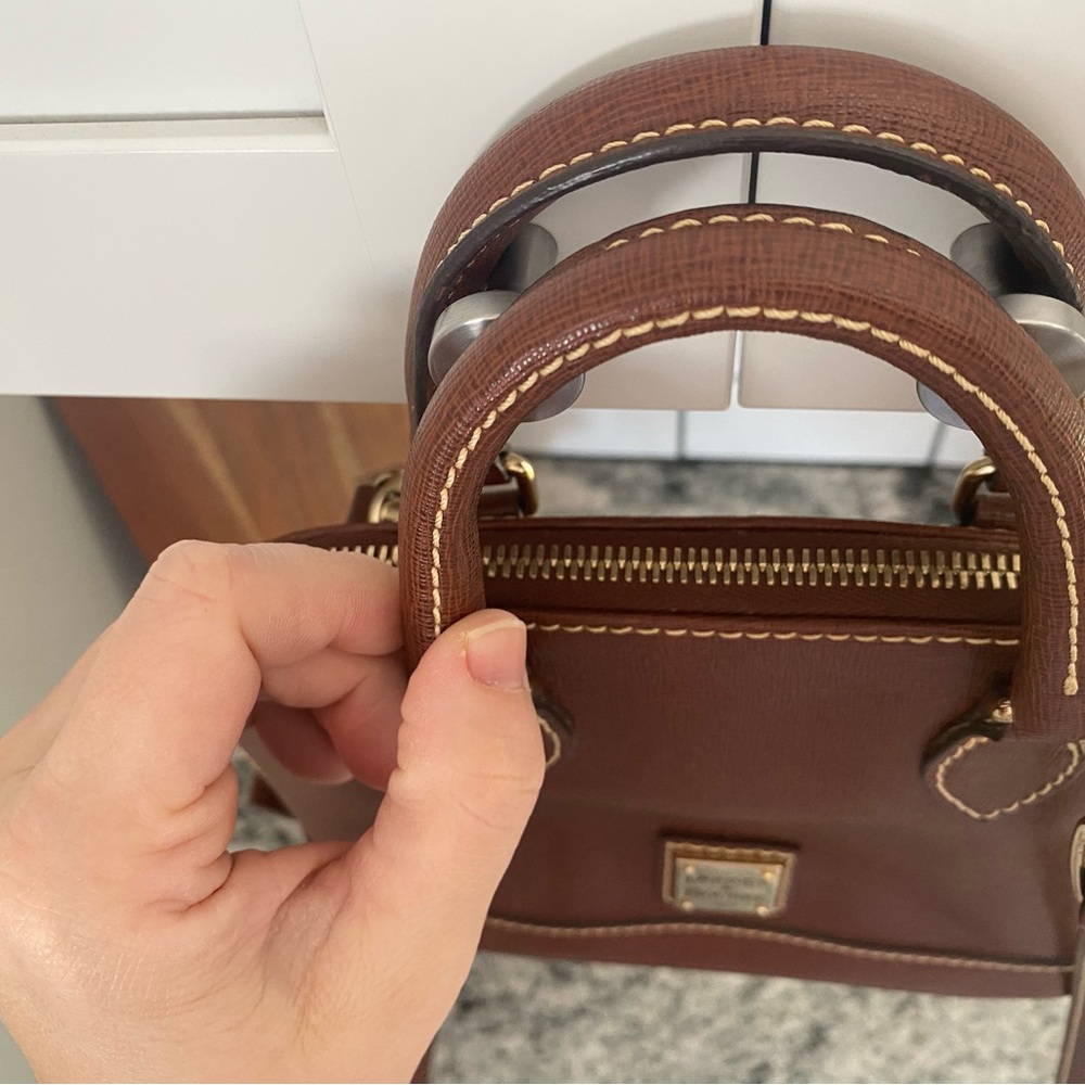 Dooney & Bourke Kirby Bitsy Bag Brown Leather Satchel Crossbody - Picture 4 of 9